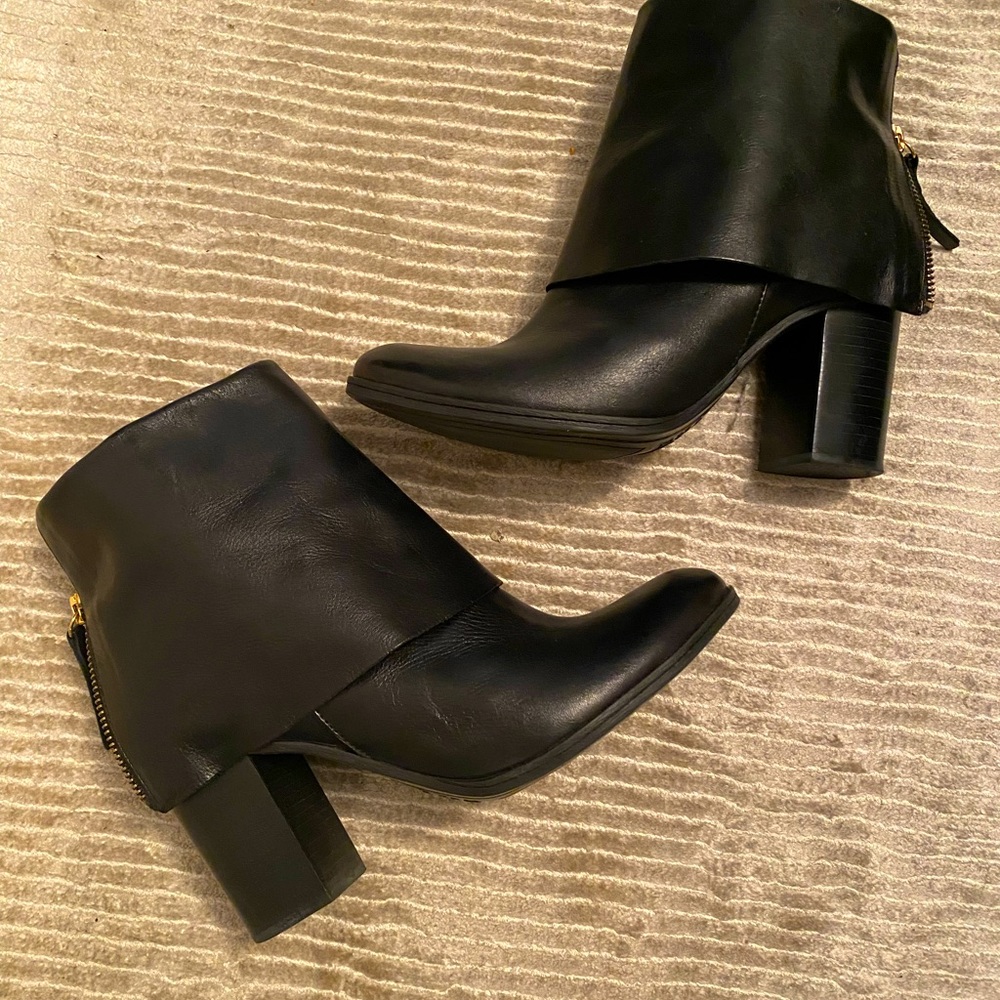Schutz Black leather booties